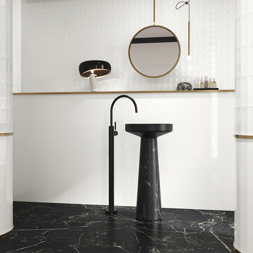 Ovvio Night Lux Black and Gold Marble Effect Matt Porcelain Tile (Sample)