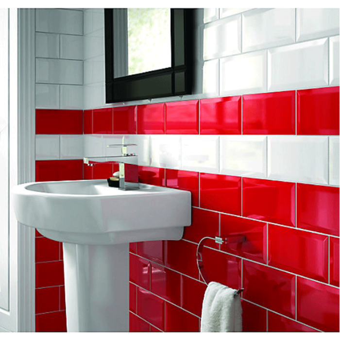 Красная плитка в ванной plitka vanny ru. Плитка облицовочная Metro White Wall 100 300. Плитка кабанчик красная. Плитка Metro Red Wall. Красный кафель в ванной.